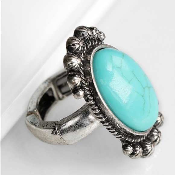 New• Boho Turquoise stone stretch ring - Picture 2 of 4